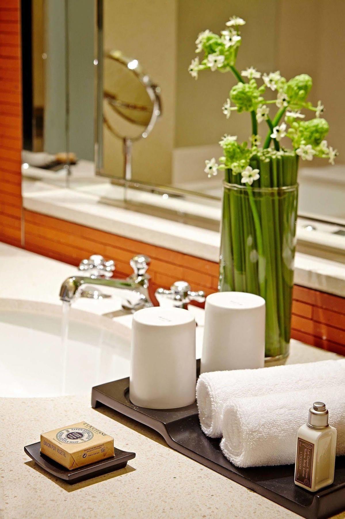 Eslite Hotel Тайбей Екстер'єр фото